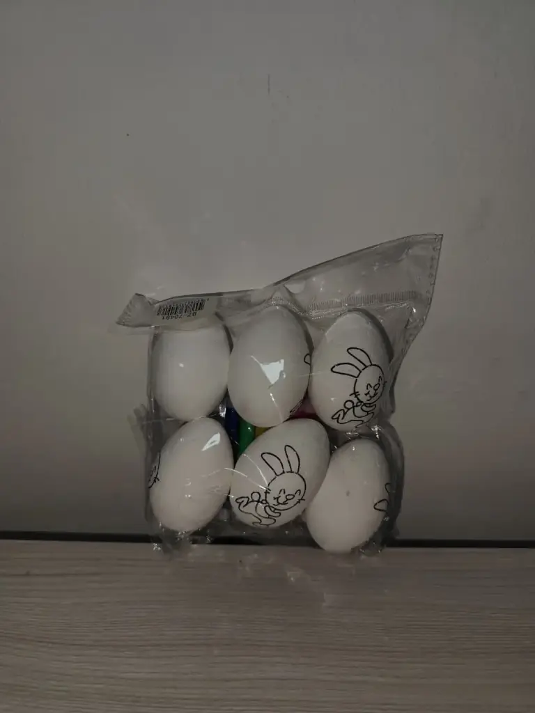 Set de huevitos para pintar + lápices 12 pcs