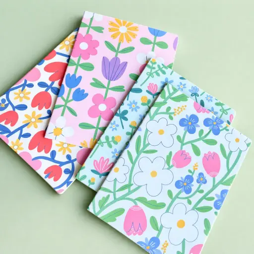 [EE25-1980] Libreta Lineal Flores Cute